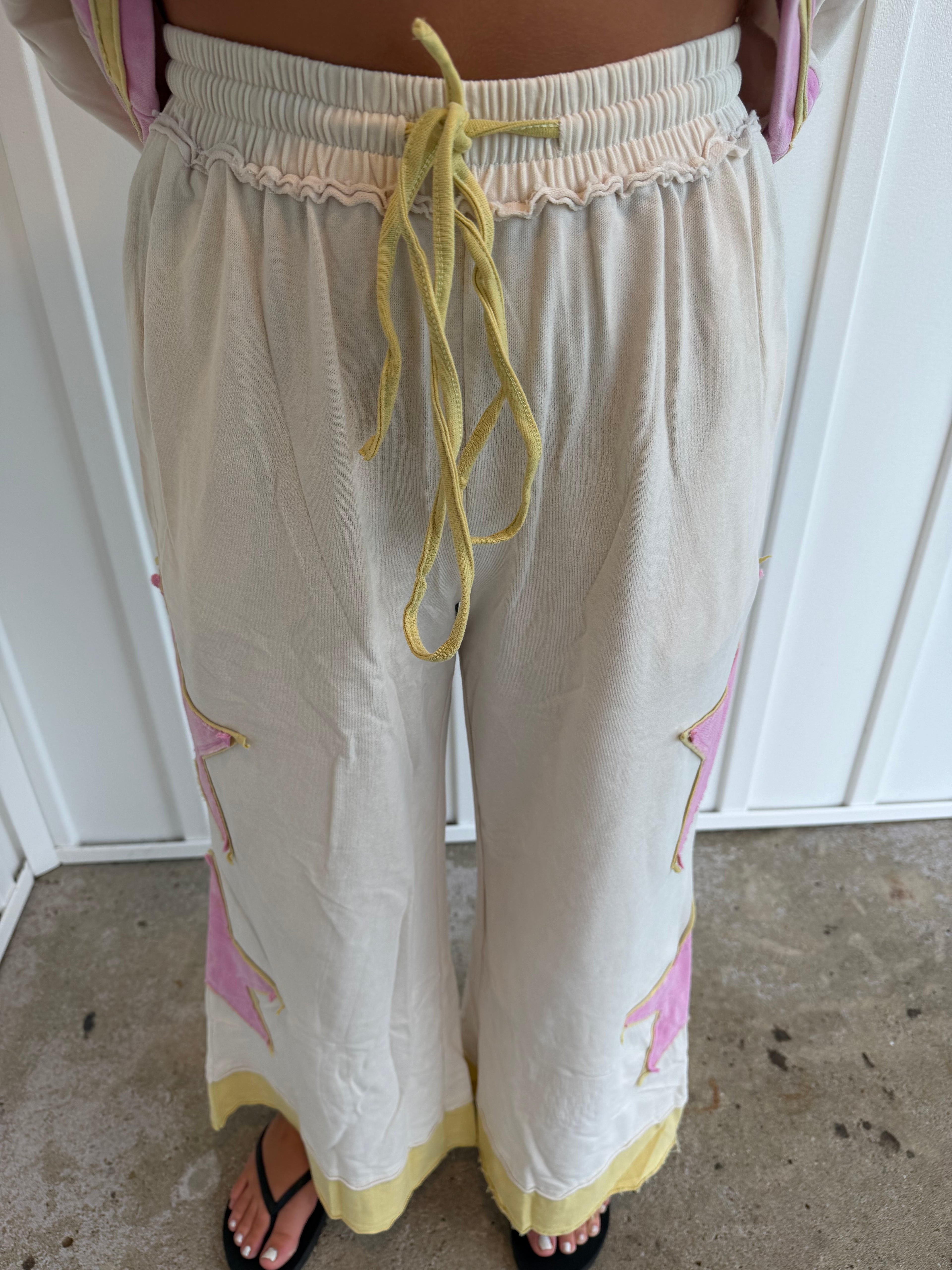 Star patch wide leg pants